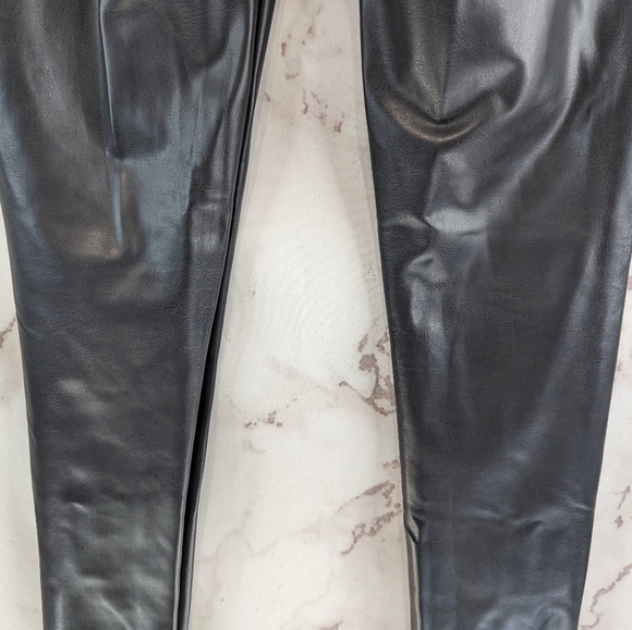 Spanx Leggings Womens Small Faux Vegan Leather Black High Rise Crop Ankle Assets - Picture 8 of 14